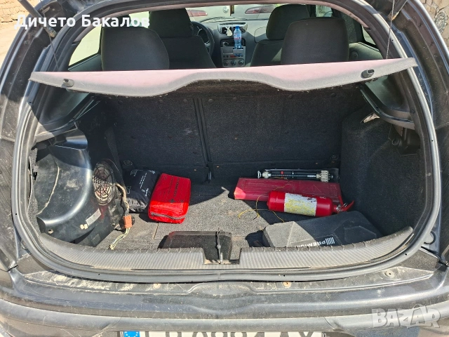 Alfa romeo 147. 1.9jtd 115hp, снимка 7 - Автомобили и джипове - 54880341