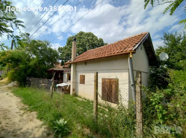 ПАРЦЕЛ 1085 М² С ВИЛА, ПАРТИДИ ТОК И ВОДА, БЕЗ КОМИСИОНА