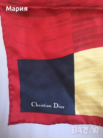 Оригинален Christian Dior Fahrenheit Малък Шал Кърпичка 100% Коприна, снимка 6 - Шалове - 55335295