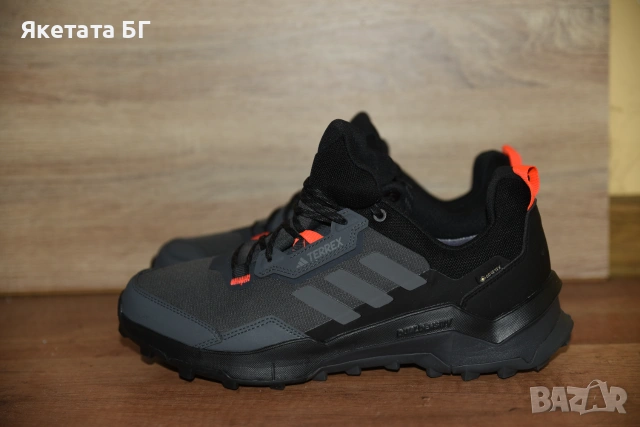 Adidas Terrex Gore Tex оригинални нови обувки, размер 44, снимка 2 - Маратонки - 55014861