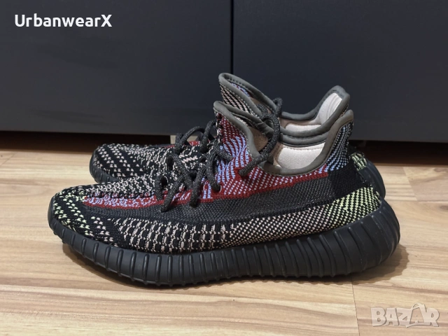 Оригинални Adidas Yeezy Boost 350 V2 Yecheil, снимка 3 - Маратонки - 54141650