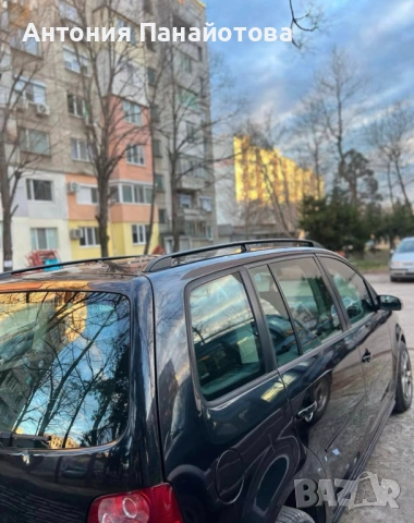 VW Touran, снимка 4 - Автомобили и джипове - 54878473