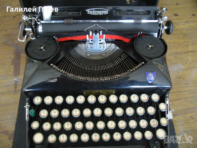 Стара Пишеща Машина - TRIUMPH, снимка 4 - Антикварни и старинни предмети - 54599940