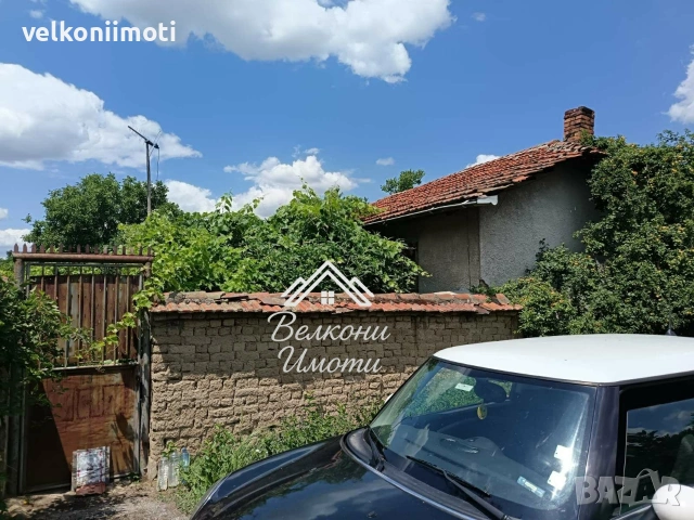 Ъглов парцел с къща в близост до стадиона, снимка 2 - Парцели - 55175928