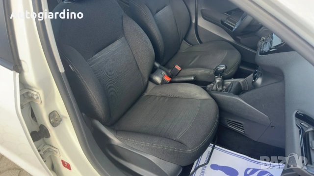 Peugeot 208 1.6HDI EURO 6b, снимка 10 - Автомобили и джипове - 54453910