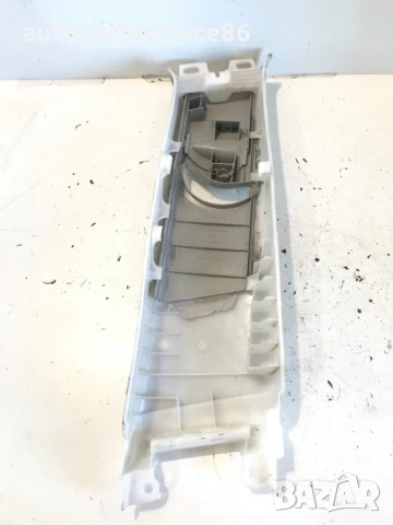 Панел за предпазен колан преден ляв за Toyota Corolla Verso 2.2 D4D (2007) 62412-0F010, снимка 2 - Части - 54216979