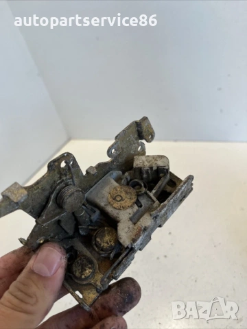 Заключващ механизъм за задна врата за Mercedes VW, LT, Sprinter (1995-2006) A9017301135, снимка 3 - Части - 54205724