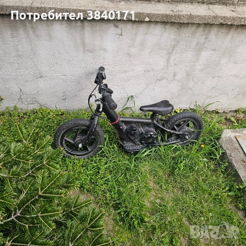 Детско баланс колело на Ток Revvi 12", снимка 2 - Велосипеди - 54184680