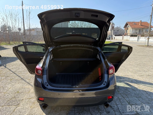 Продавам Mazda 3 2014г Реални километри и пълна сервизна история!!!, снимка 8 - Автомобили и джипове - 54948221