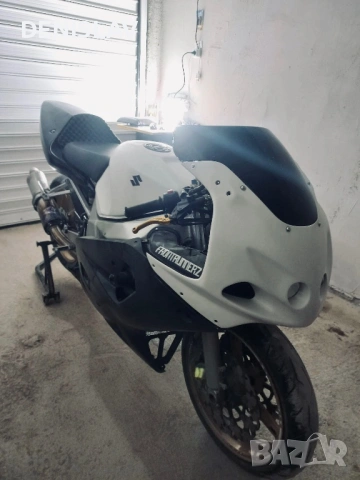 SUZUKI GSXR 750 K2 НА ЧАСТИ