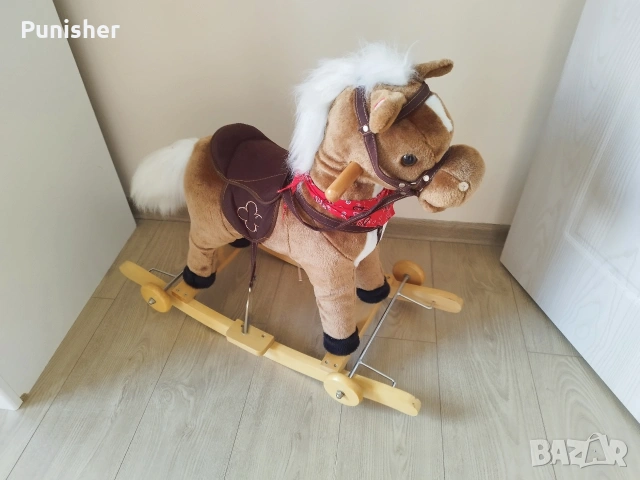 Люлеещо се конче за яздене Moni - Chipper 2 в 1