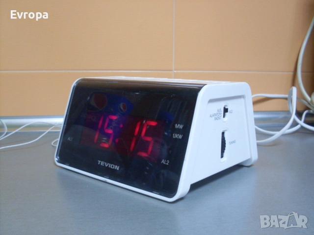 Радио часовник с големи цифри., снимка 3 - Други стоки за дома - 31739054