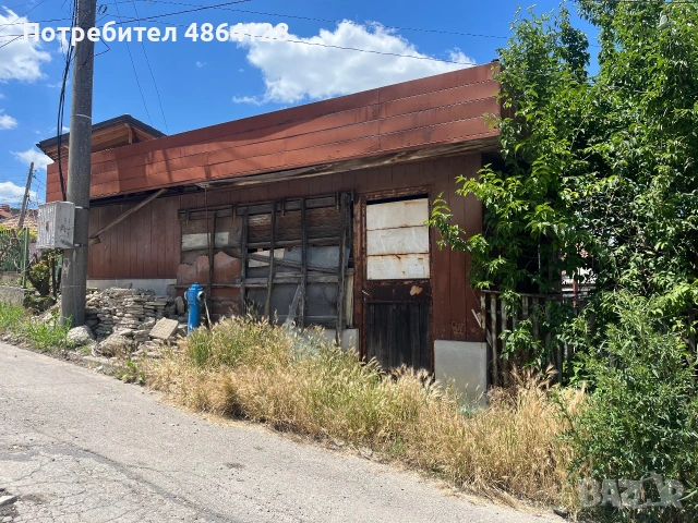 Къща с двор и гараж в центъра, снимка 8 - Къщи - 54999307