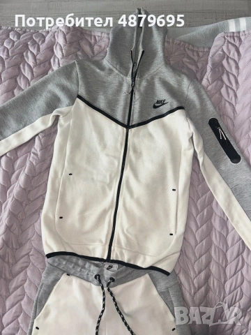     Детски Nike Tech Fleece – сиво/бяло. Размер L (12–14 г.), снимка 4 - Детски комплекти - 55220512