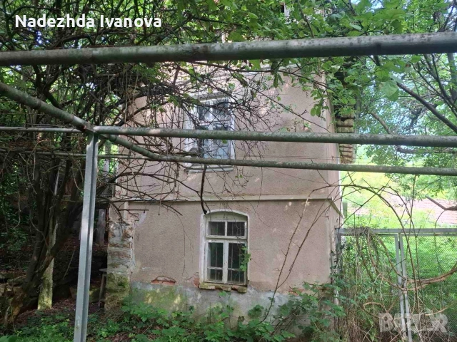 Къща в село Дединци