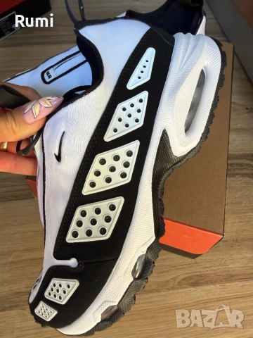 Нови Оригинални бяло/черни  маратонки Nike Air Max Sunder ! 37,5 н, снимка 6 - Маратонки - 54730495
