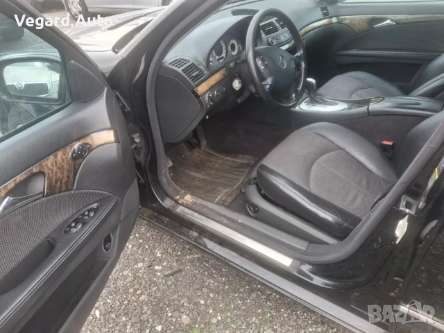 На Части Mercedes-Benz W211 E270cdi 177к.с. 2004г. седан , снимка 5 - Автомобили и джипове - 54867099