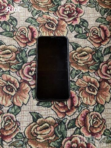 Продавам iPhone 11 , снимка 2 - Apple iPhone - 54640615