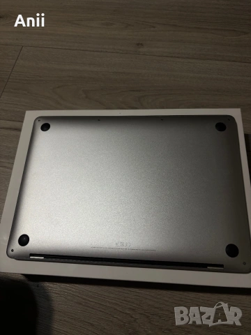 Macbook pro 13 inch. Touch Bar 2020!Перфектно състояние, снимка 2 - Лаптопи за работа - 54974508