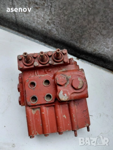 разпределител, снимка 2 - Резервни части за машини - 53987570