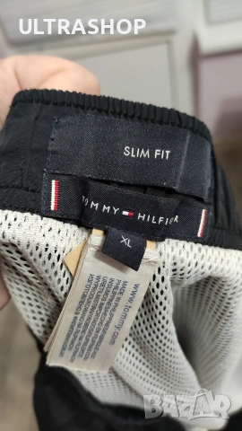 Мъжки бански Tommy Hilfiger XL slim fit отговаря L в отлично състояние, снимка 5 - Къси панталони - 54601551