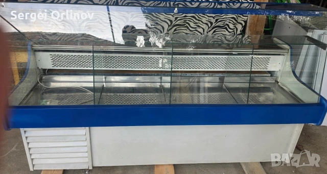 Хладилна витрина