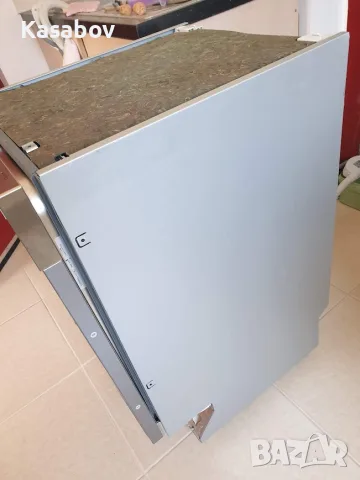 Miele Съдомиялна - 9 Комплекта - Пълно Вграждане - 45см - Тясна, снимка 11 - Съдомиялни - 55482464