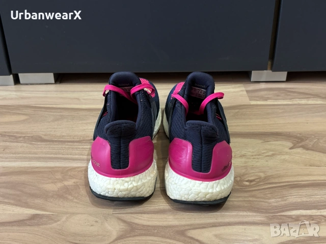 Дамски маратонки Adidas Ultraboost размер 40, снимка 4 - Маратонки - 54413940