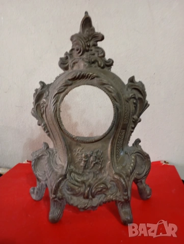 Корпус за каминен часовник в стил Рококо