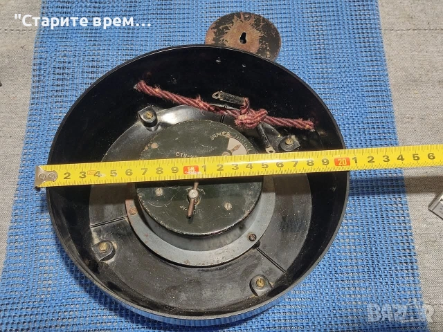 РЕТРО МЕХАНИЧЕН ЧАСОВНИК БАКЕЛИТ /СССР 1940г , снимка 3 - Стенни часовници - 54095726
