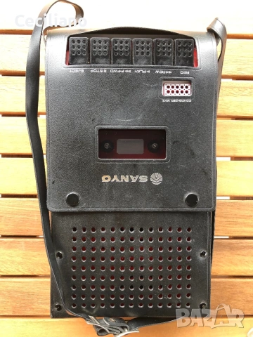 Касетофон SANYO M2541E -незаличим от Нов!, снимка 15 - Радиокасетофони, транзистори - 54665545