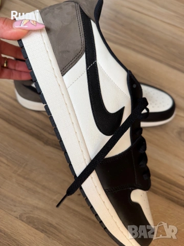 Оригинални нови кецове Jordan 1 Retro Low OG! 52,5 н, снимка 4 - Кецове - 54803489