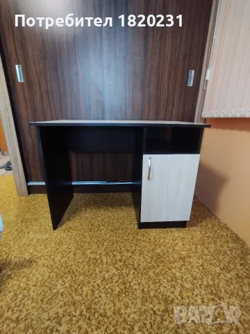 продавам ученическо бюро ,две масивни ъглови легла с матраци и гардероб, снимка 3 - Спални и легла - 55515347