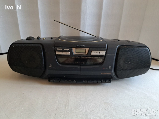 CD радиокасетофон Sony CFD-222L-за части.