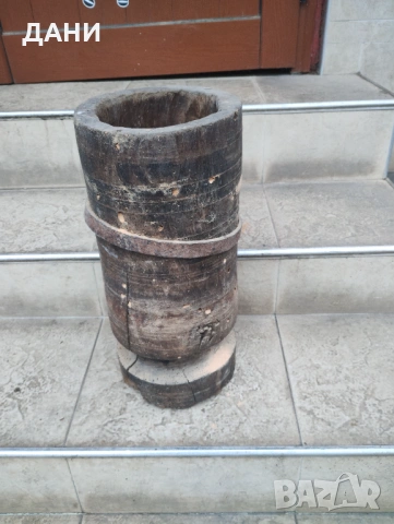 Изключително Стара дървена чутура