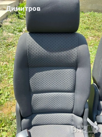 Седалки за Volkswagen Touran 2003-2007, снимка 12 - Части - 55051937