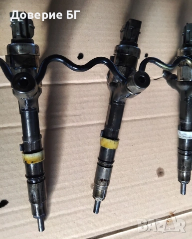 Дюзи за Toyota 2.0 D-4D (4 пина) – Оригинални за Avensis, Corolla, RAV4, снимка 3 - Части - 54162058