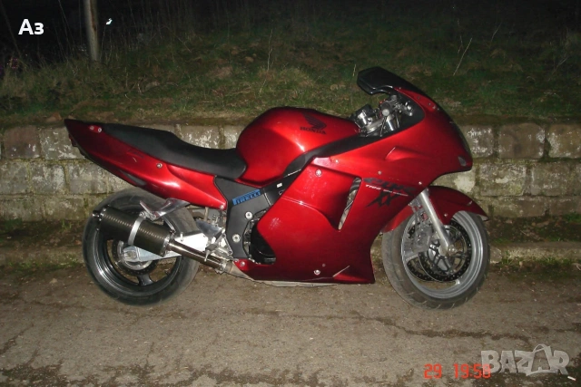 CBR 1100 XX ЧАСТИ ИЛИ ЦЯЛ