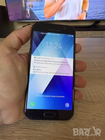 Продавам Samsung Galaxy A5 