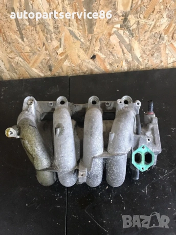 Всмукателен колектор за Volvo S40 1.8 Бензин (2001) 8627895