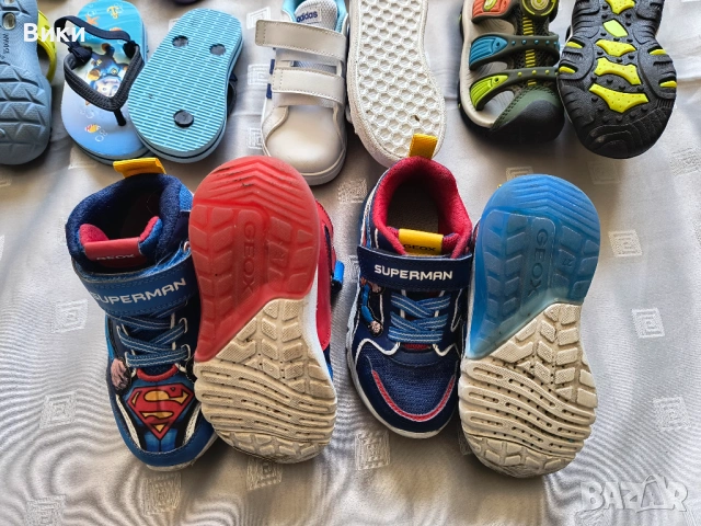 Детски обувки, включващ сандали, маратонки, чехли тип "крокс" и пантофи., снимка 6 - Детски обувки - 54234979