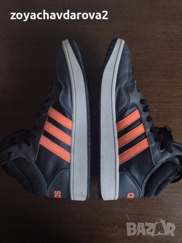 ДАМСКИ КОЖЕНИ КЕЦОВЕ  ADIDAS РАЗМЕР 39 И ½, снимка 5 - Кецове - 54575909