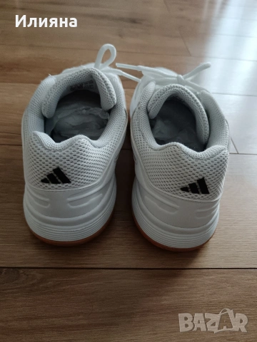 Adidas Speedcourt W дамски обувки за волейбол , снимка 3 - Маратонки - 54764393