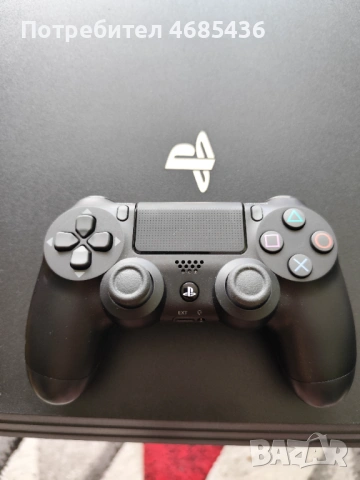 Sony PS4 Pro 1TB- 2 БРОЯ КОНТРОЛЕРИ, снимка 2 - PlayStation конзоли - 54882441