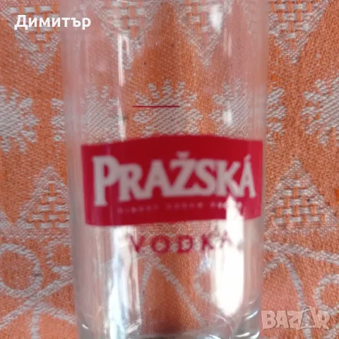 Комплект от 6 рекламни чашки на Чешка водка PRAZSKA , снимка 2 - Чаши - 55390915