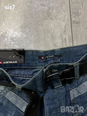нови дънки Airwalk, снимка 4 - Детски панталони и дънки - 54825538