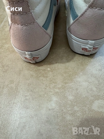 Vans сникърси 36,5, снимка 4 - Маратонки - 54797869