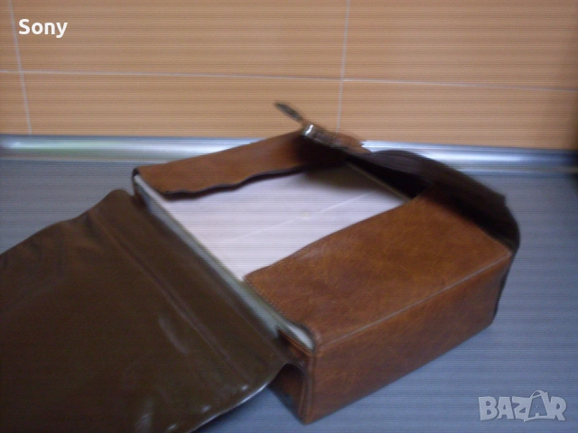 Стара авто аптечка, снимка 4 - Антикварни и старинни предмети - 54174260