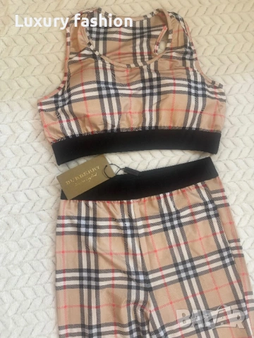 Дамски сет Burberry , снимка 7 - Комплекти - 54254839