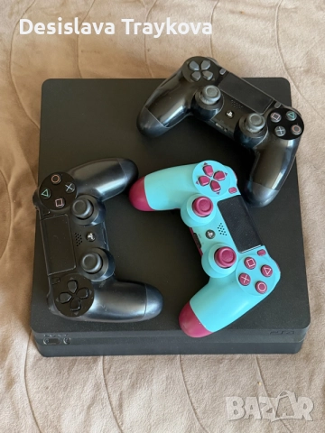 PlayStation 4 Slim + GTA V + 3 джойстика, снимка 2 - PlayStation конзоли - 55616253